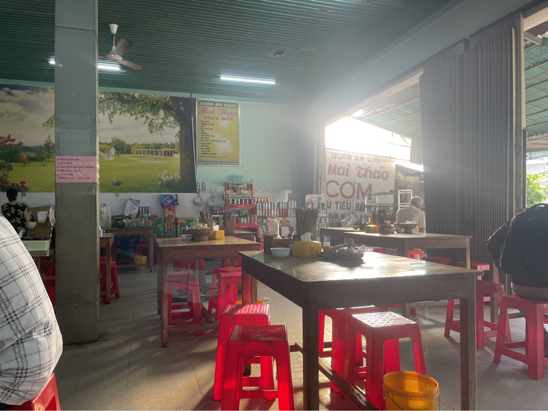 Không gian quán chay Mai Thảo