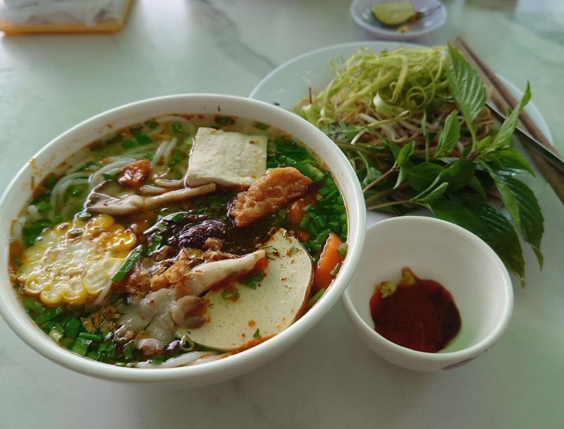 Các món ăn được phục vụ tại nhà hàng chay Vương Ngọc được chế biến theo nhiều cách đa dạng