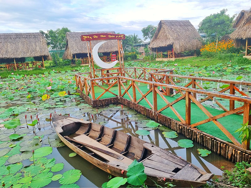 Khung cảnh đậm chất đồng quê tại Dạ Thảo quán