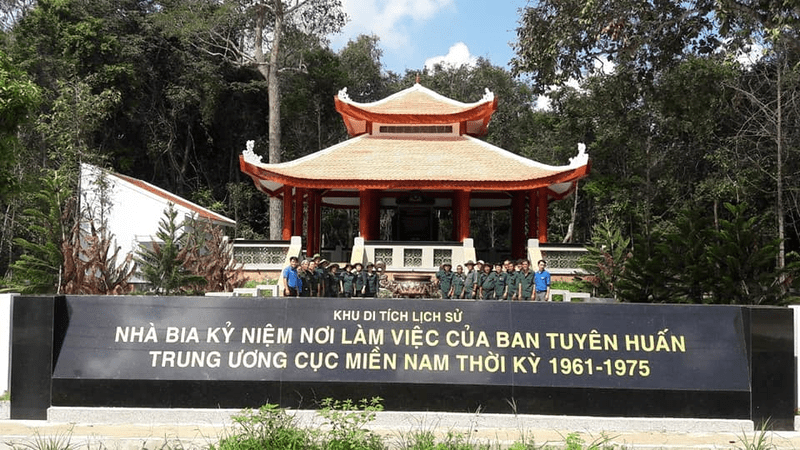 Nhà bia kỷ niệm được xây dựng khang trang giữa vườn quốc gia Lò Gò - Xa Mát 
