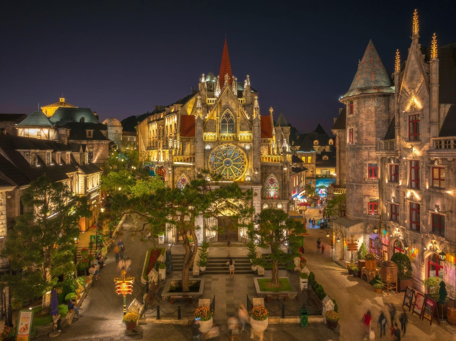 Khung cảnh cổ kính của Làng Pháp