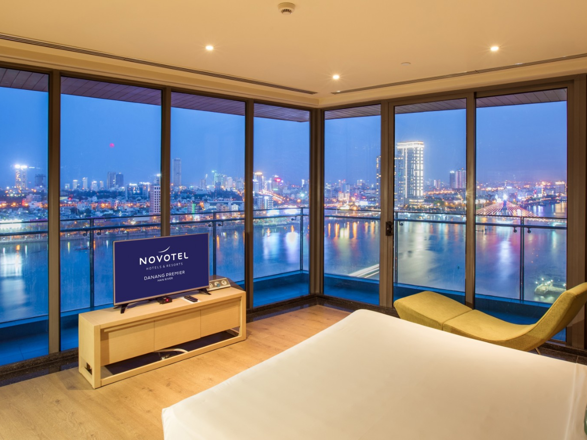 View ngắm trọn sông Hàn tại Novotel Danang Premier Han River Đà Nẵng