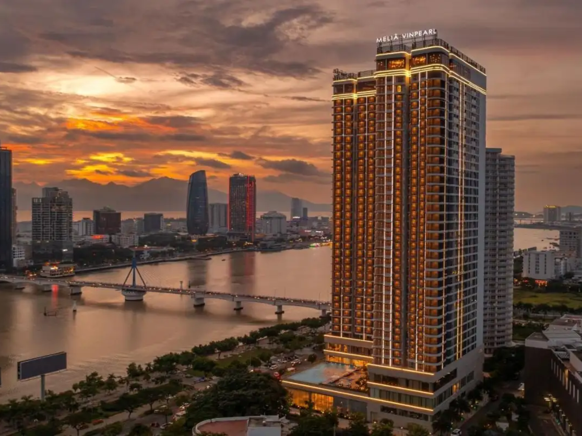 Melia Vinpearl Đà Nẵng Riverfront chuẩn 5 sao nằm ngay cạnh sông Hàn