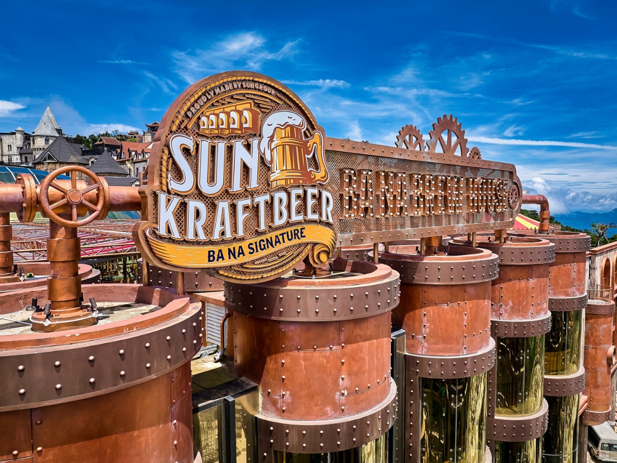 Sun KraftBeer là điểm dừng chân thú vị tại Ba Na Hills dành cho du khách yêu thích bia thủ công và không khí sôi động.