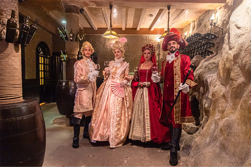 Hầm rượu Debay nằm sâu trong lòng núi Bà Nà với kiến trúc Pháp cổ độc đáo