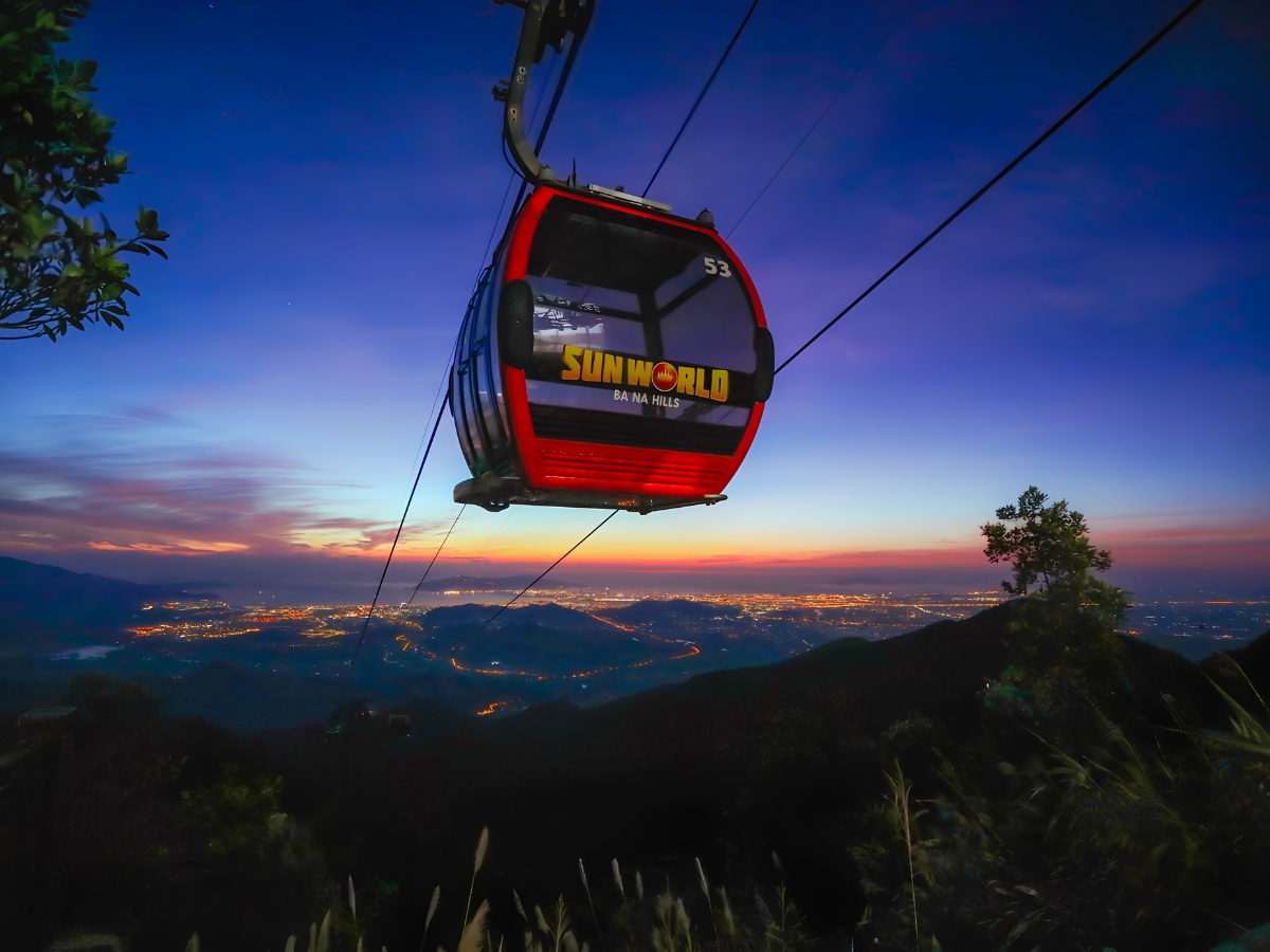 Cáp treo Bà Nà Hills sở hữu nhiều kỷ lục ấn tượng, khẳng định vị thế hàng đầu trong hệ thống cáp treo thế giới. 