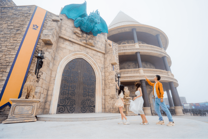 Lâu đài Mặt Trăng – nơi các linh vật huyền bí như Rồng, Sói quyền năng và Cú tinh anh đưa bạn vào hành trình khám phá kỳ thú