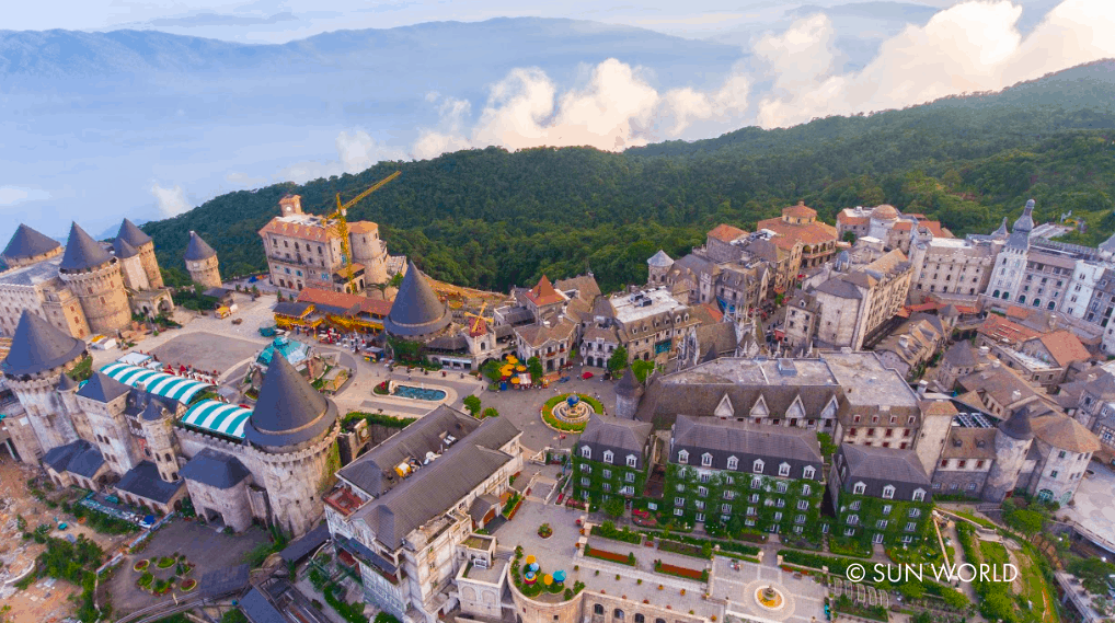 làng pháp - địa điểm tham quan ba na hills được ưa thích