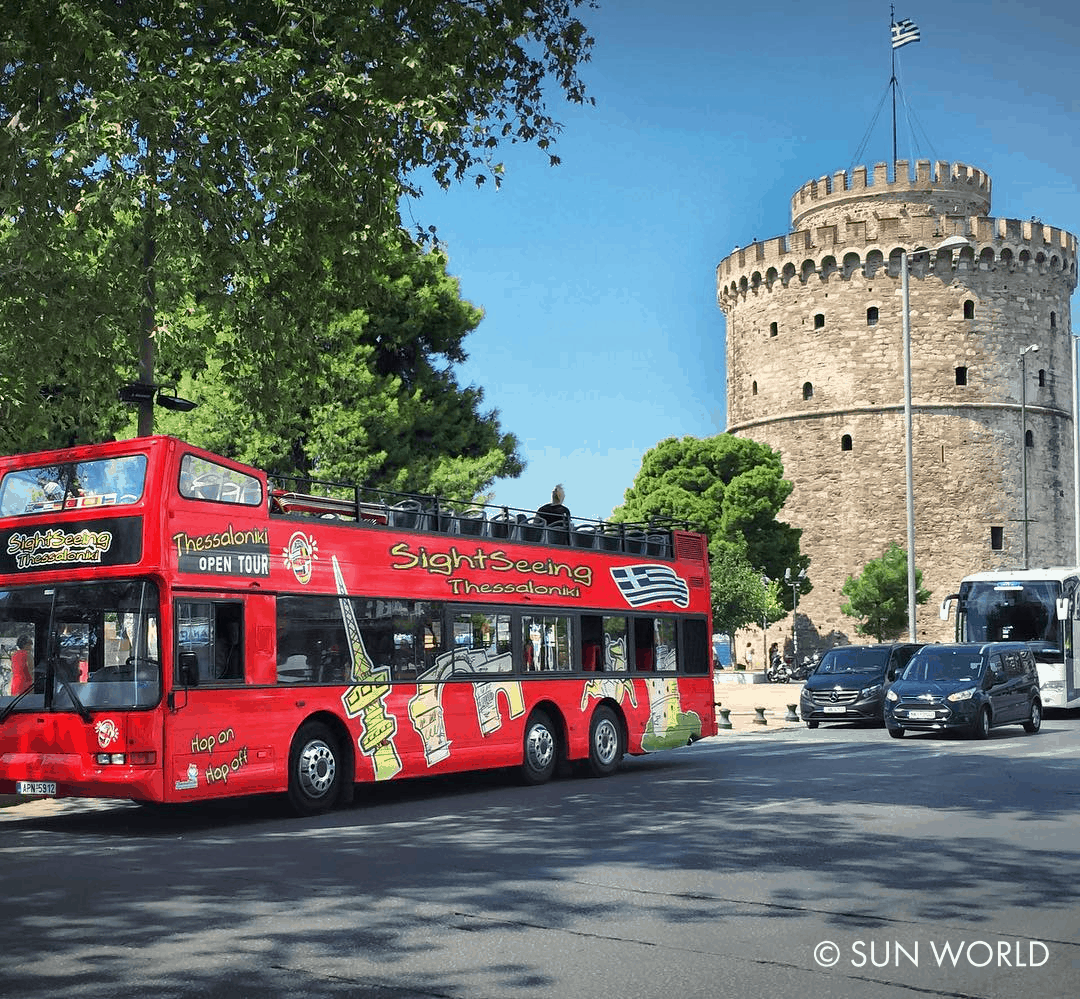 Xe Bus 2 tầng đón du khách từ trung tâm thành phố Đà Nẵng đến Sun World Ba Na Hills