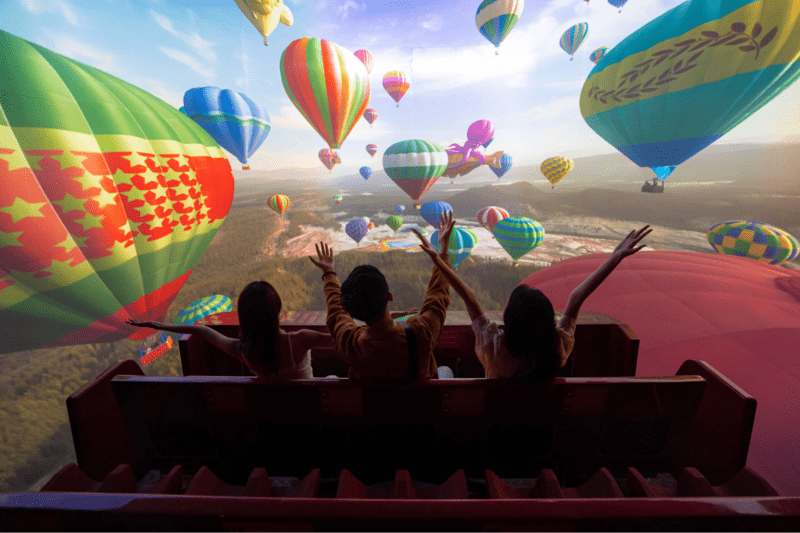 Tận hưởng cảm giác bay trên bầu trời chân thực và sống động tại rạp Airship "Mắt Bay"