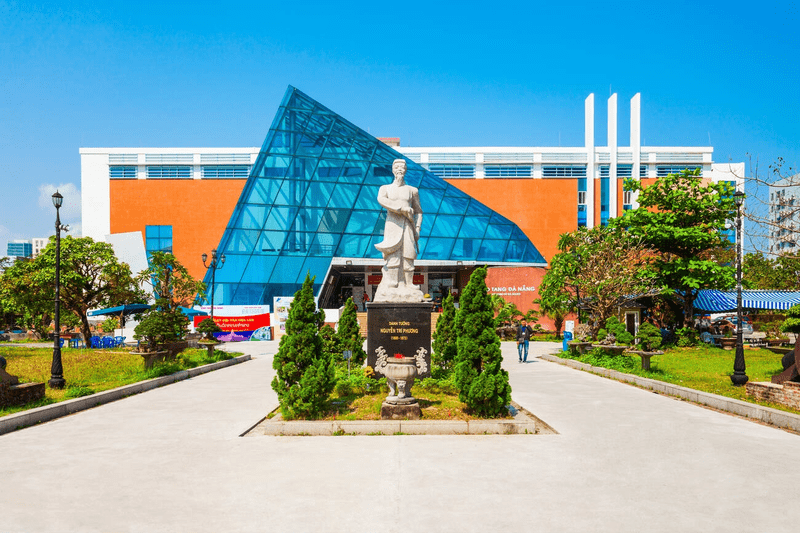 21 Bao Tang Da Nang La Noi Luu Giu Va Trung Bay Nhung Mau Vat