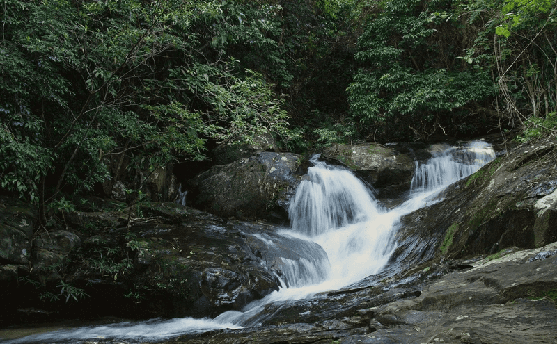 98 Khung Canh Dep Nhu Tranh Ve O Thac Ba Do Phot