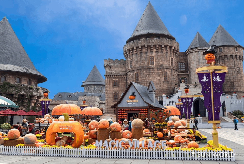 Những quả bí ngô được trang trí bắt mắt trong lễ hội Halloween tại Ba Na Hills.