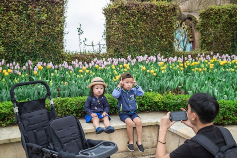 Không chỉ người lớn mà các bé nhỏ cũng rất thích check-in tại Le Jardin D’Amour 