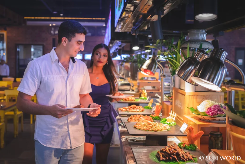 Thực khách có thể tự do lựa chọn món ăn phù hợp với sở thích của mình tại Arapang 