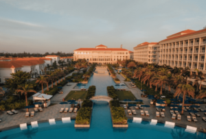 3 Sheraton Grand Danang Resort Convention Center