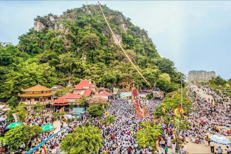 Khuôn viên chùa Quan Thế m tại Ngũ Hành Sơn. (Nguồn ảnh: Vinpearl) 
