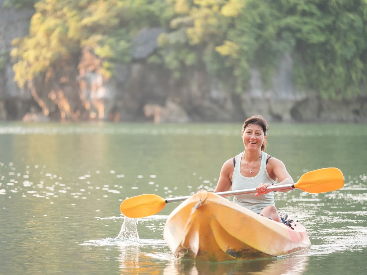 cheo-kayak-cat-ba-trai-nghiem-duoc-ua-chuong          Hỏi ChatGPT