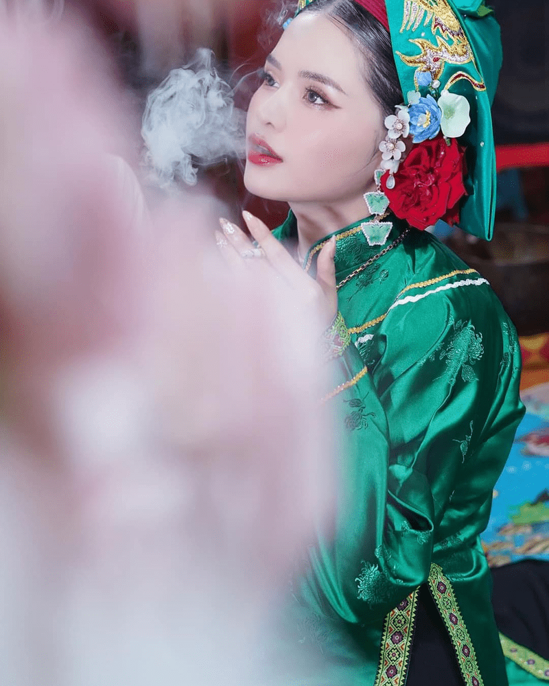 Lễ hầu đồng thể hiện đặc trưng tín ngưỡng thờ Mẫu tứ phủ (Nguồn: @iam.l03)