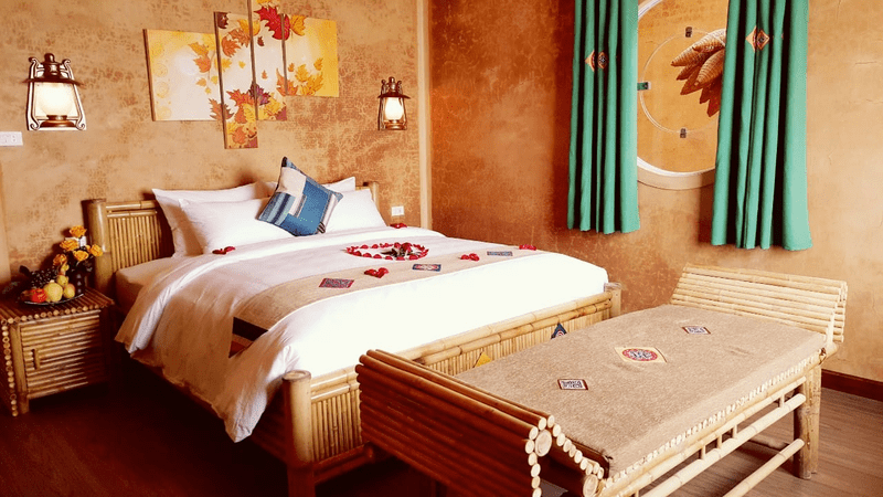 Cách bày trí nội thất phòng ở đan xen giữa truyền thống và hiện đại (Nguồn: Sapa Clay House)