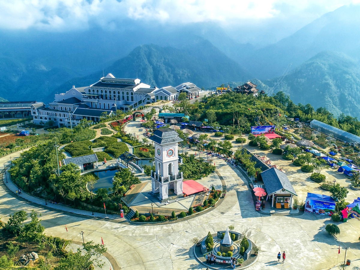 Toàn cảnh quần thể nhà ga cáp treo Fansipan từ trên cao
