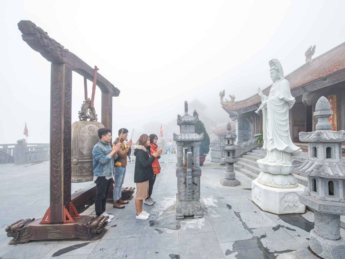 Ngôi chùa cao nhất Việt Nam - Bích Vân Thiền Tự trên đỉnh Fansipan 