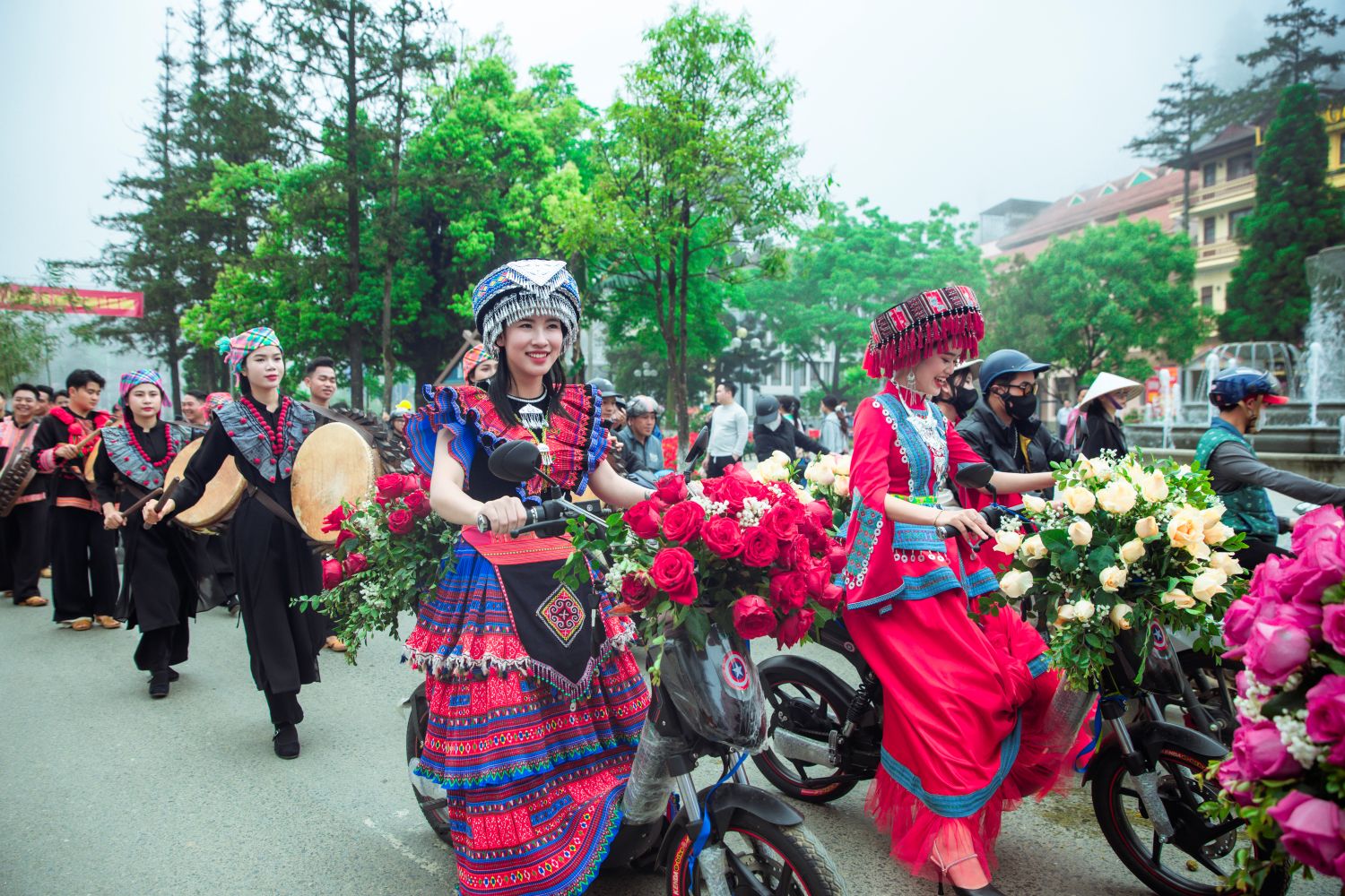 Sự kiện diễu hành Carnival hoa hồng gây ấn tượng với quy mô hoành tráng