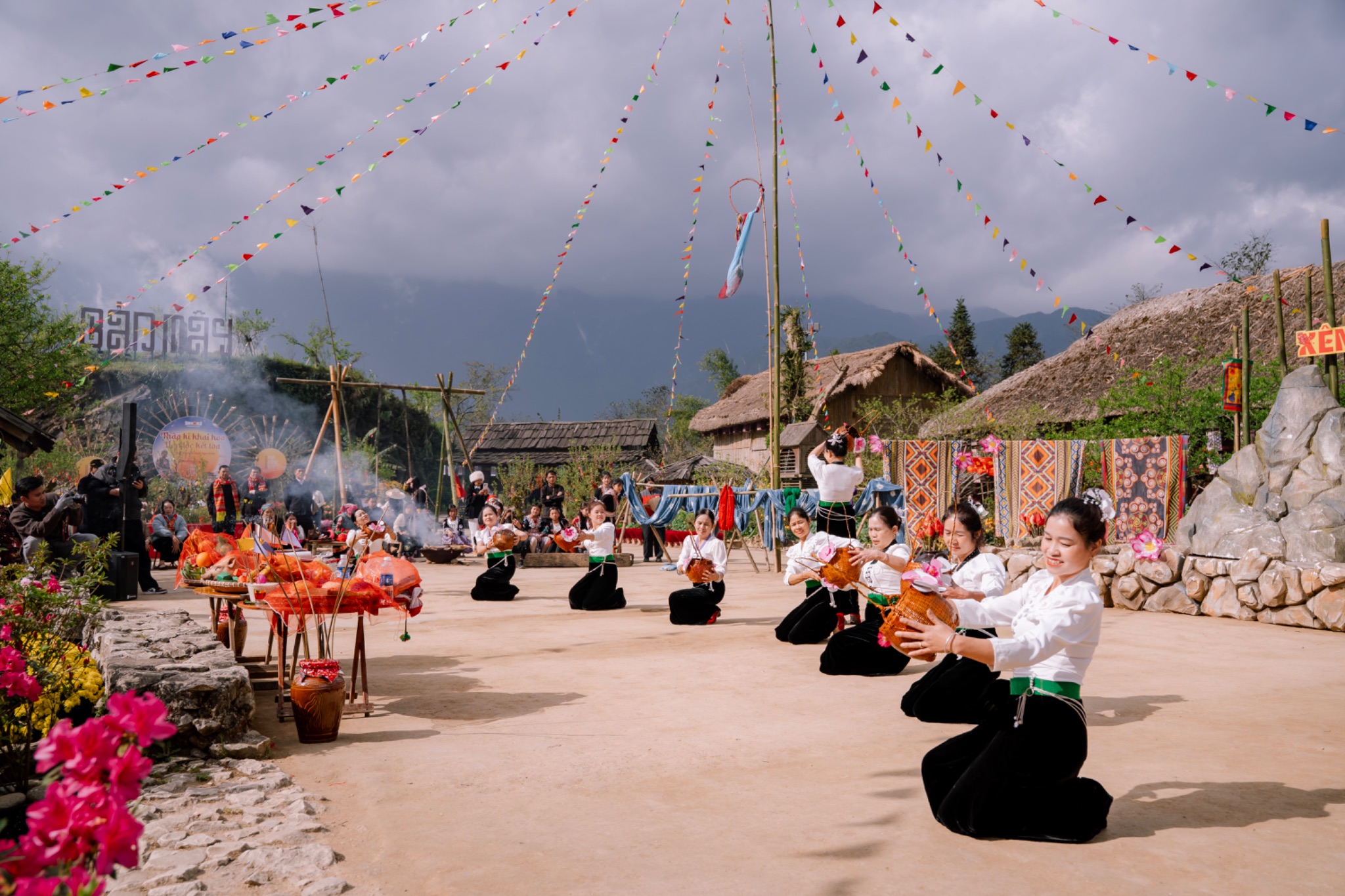 Bản Mây - một “bảo tàng sống” hội tụ tinh hoa văn hóa các dân tộc H'Mông, Dao, Tày, Giáy, Xa Phó…