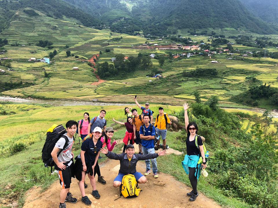 Với tour, du khách có thể tập trung nhiều hơn vào việc tham quan và trải nghiệm. (Nguồn: Sưu tầm)