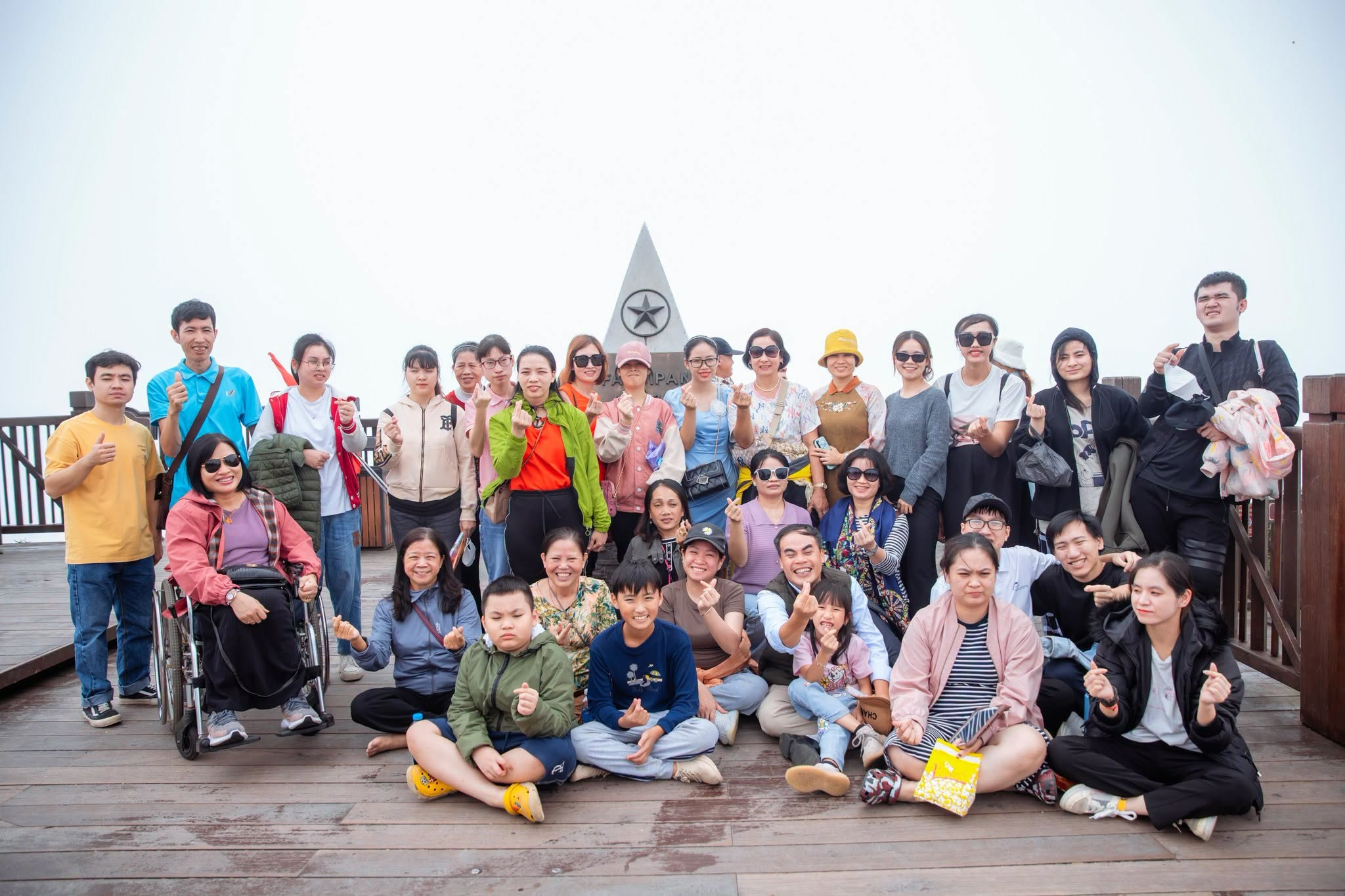 Chinh phục đỉnh Fansipan cao 3.143 m là trải nghiệm đáng nhớ trong hành trình khám phá Sa Pa