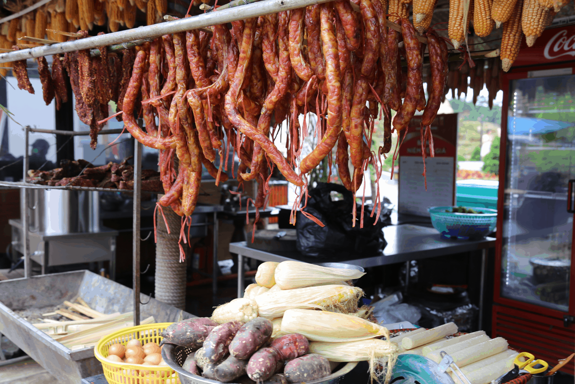 Lên đỉnh Fansipan du khách sẽ được thưởng thức các món ăn mang đậm hương vị núi rừng Tây Bắc.