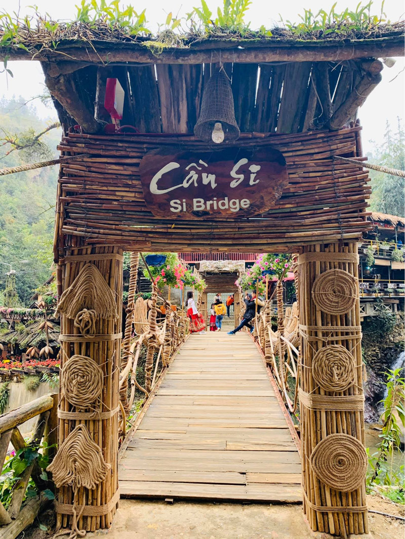 Đường đi lên cầu Si