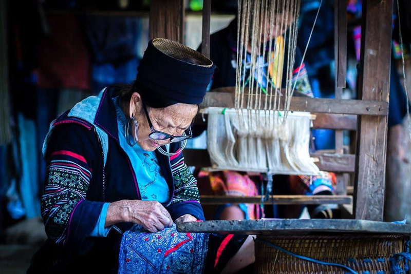 Làng nghề truyền thống cũng là địa điểm chụp ảnh bản Cát Cát đầy độc đáo