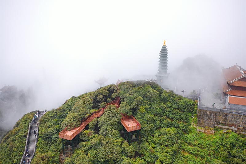 Du khách tuyệt đối không chọn các vị trí chụp ảnh nguy hiểm, dễ dẫn đến tai nạn ngoài ý muốn