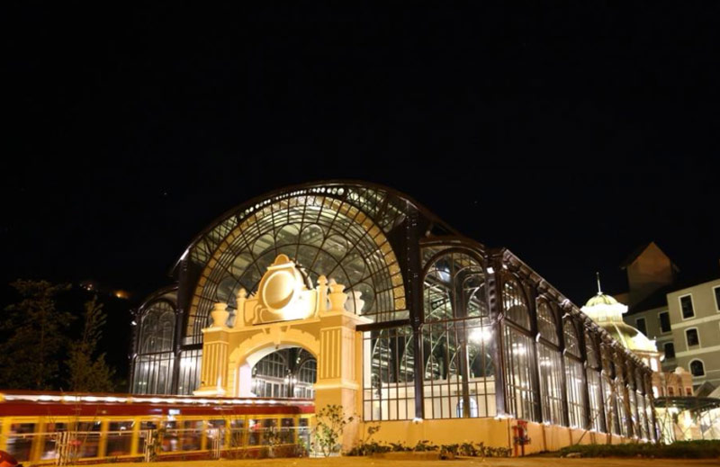 Ga Mường Hoa - Sun Station rực sáng lung linh vào buổi tối