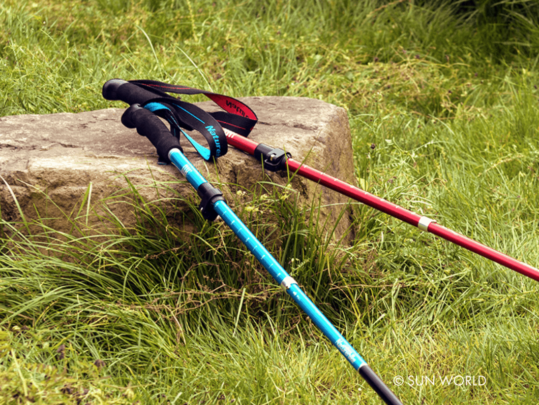 Gậy leo núi - trợ thủ đắc lực khi leo Fansipan