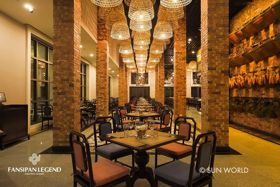 Không gian ấm cúng tại nhà hàng Vân Sam
