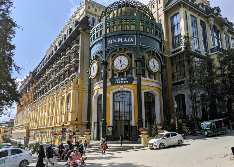 Sun Plaza Sa Pa nhìn từ bên ngoài