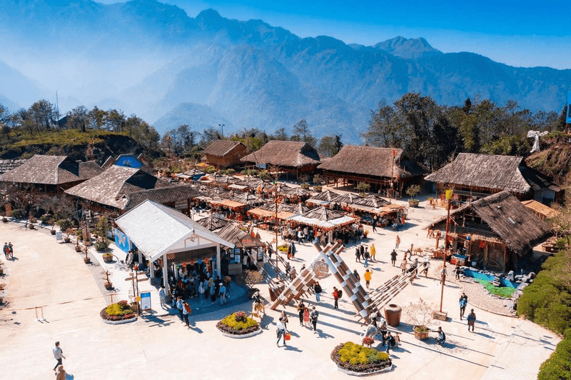 Bản Mây tại Khu du lịch Sun World Fansipan Legend là nơi du khách trải nghiệm văn hóa các dân tộc thiểu số tại Sa Pa