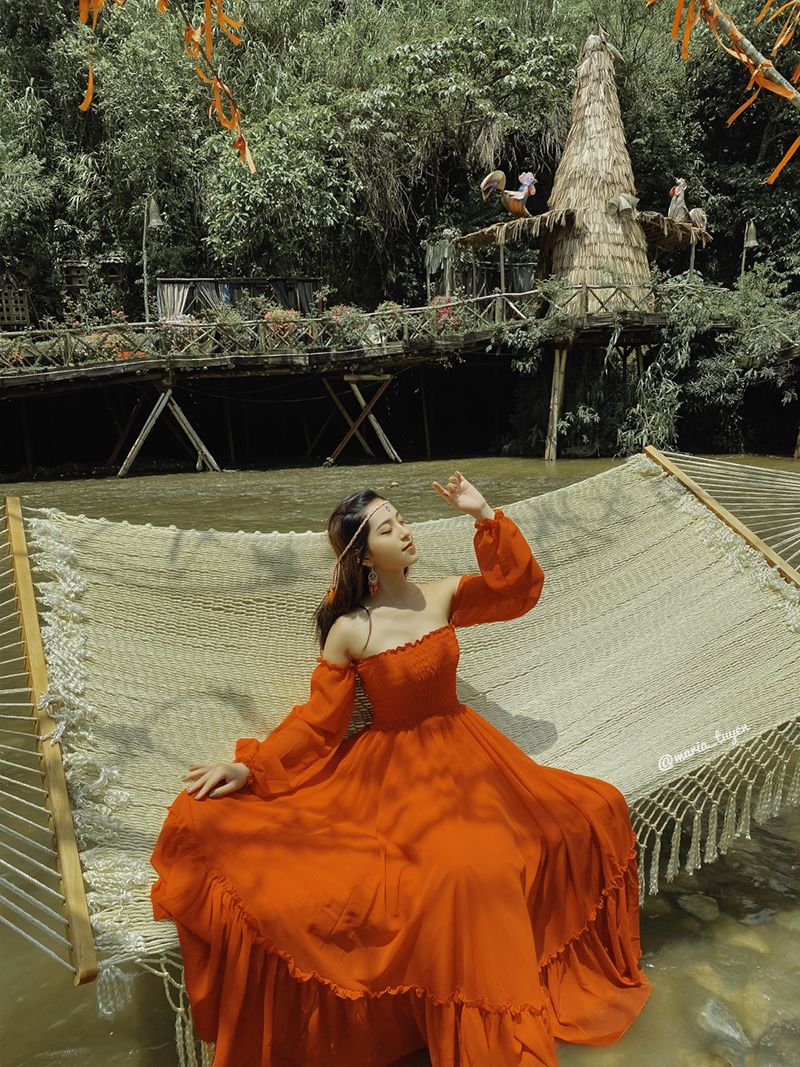 Đi Sa Pa tháng 6 mặc trang phục phong cách du mục Bohemian