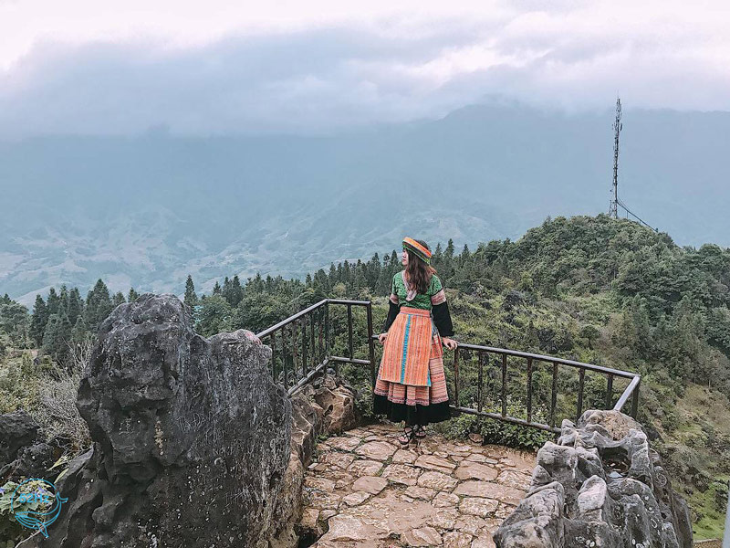 Không gian huyền ảo của đỉnh núi Hàm Rồng qua bức ảnh của du khách 