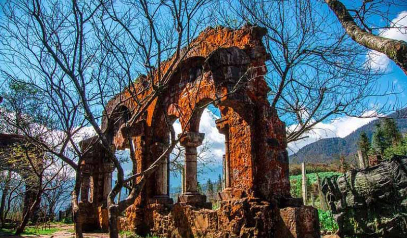 Một góc chụp nhìn từ xa của tu viện cổ Sa Pa