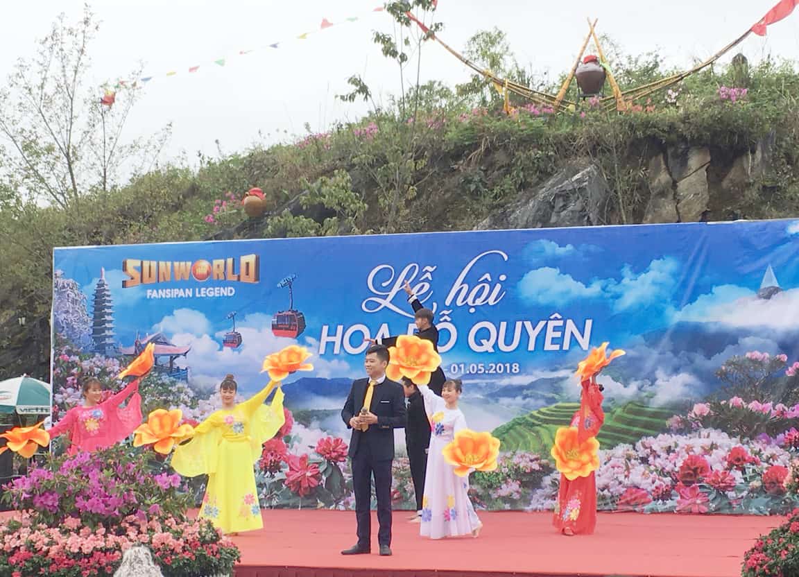 khai-mac-le-hoi-hoa-do-quyen-2018-hang-ngan-bong-hoa-hoi-tu-2068-1.jpg