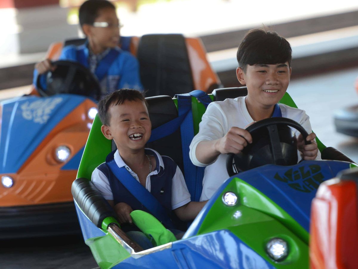 Bò sát đụng độ