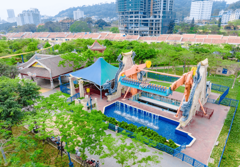 Toàn cảnh trò chơi Vòng xoay tử thần từ góc nhìn trên cao