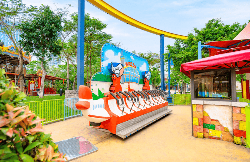 Vũ công thực thụ là một trò chơi nhẹ các bạn nhỏ có thể thử sức tại Công viên Rồng