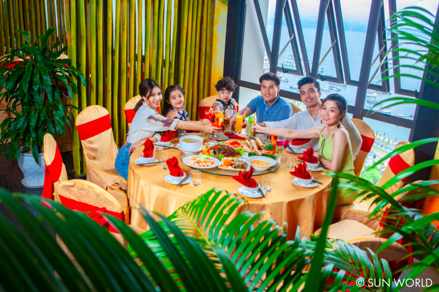 Nhà hàng Taiyo là không gian ăn uống thú vị dành cho cả gia đình khi đến Sun World Ha Long
