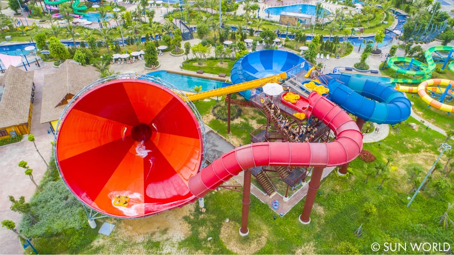 “Cơn Bão Nhiệt Đới” đầy kích thích với những vòng xoáy khổng lồ