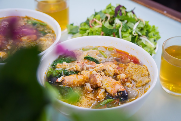 Món bún cù kỳ cực hấp dẫn được bán tại quán ăn Công Đoàn ở Quảng Ninh