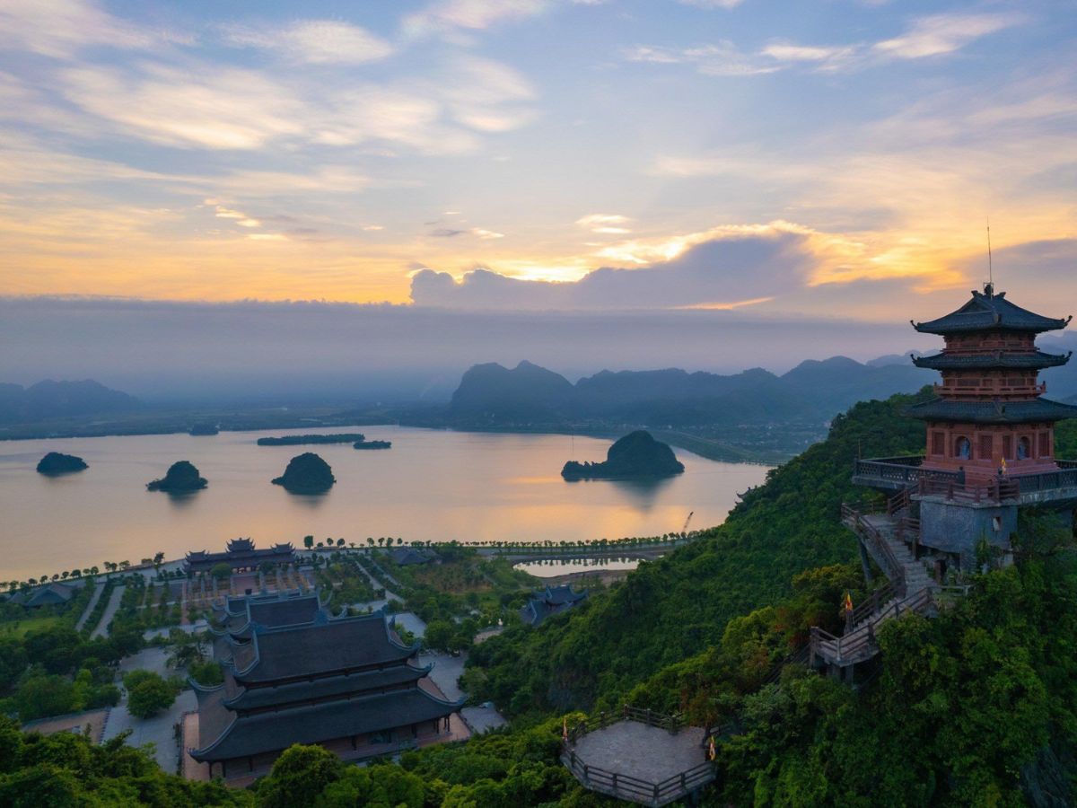 Chùa Tam Chúc – Quần thể Phật giáo lớn nhất Việt Nam